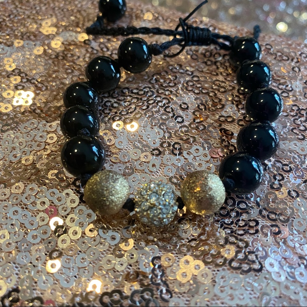 Bracelet Gold and Black Beads